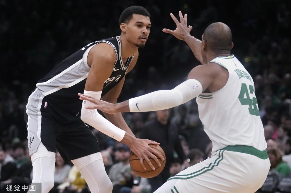 某地的一个 某地的一个